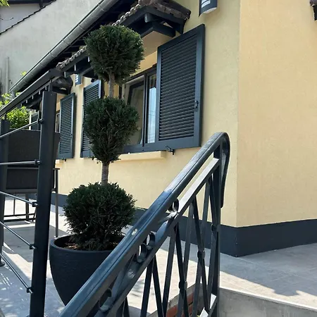 Modern House With Fantastic View Le Pecq